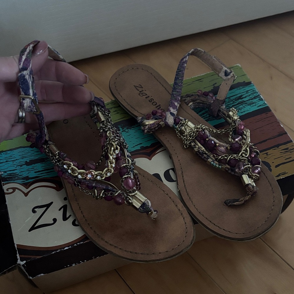 Zigi Soho Women's Chain Embellished Sandals - Purple and Gold